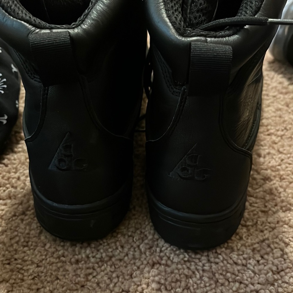 Nike boots